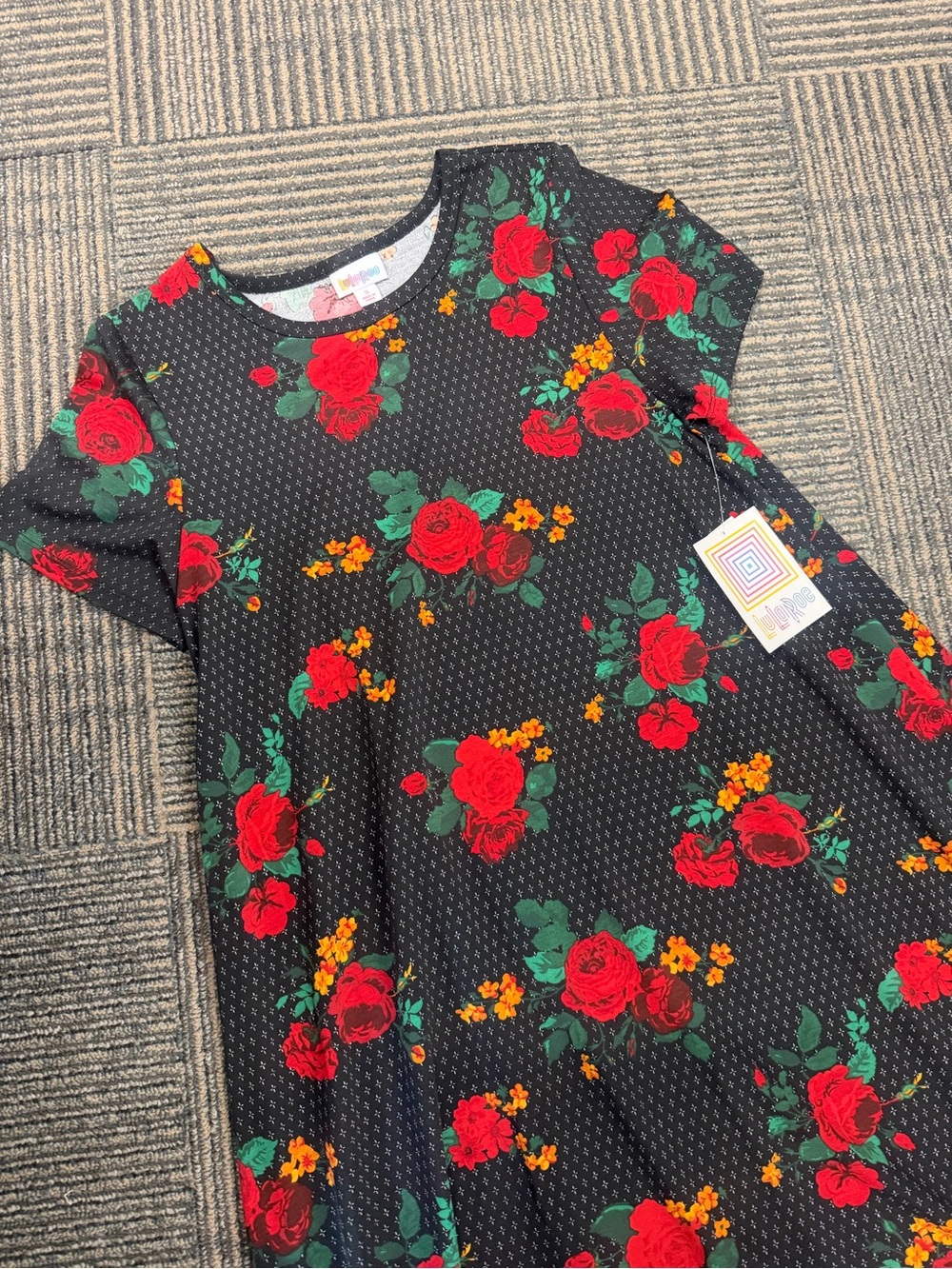 NWT LuLaRoe Carly Black Floral High-Low Dress Red Roses Sz S